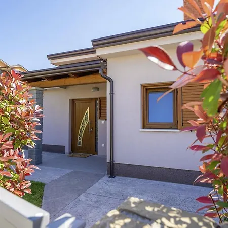 Ingrid In - Haus Fuer 6 Personen Villa Buzet