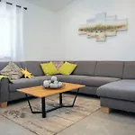 Ingrid In - Haus Fuer 6 Personen ヴィラ *