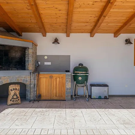 Villa Ingrid In - Haus Für 6 Personen Buzet